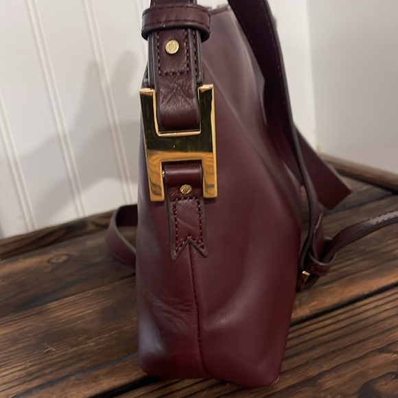 India Hicks Burgundy Leather Crossbody Adjustable Strap Shoulder Bag - Picture 5 of 7